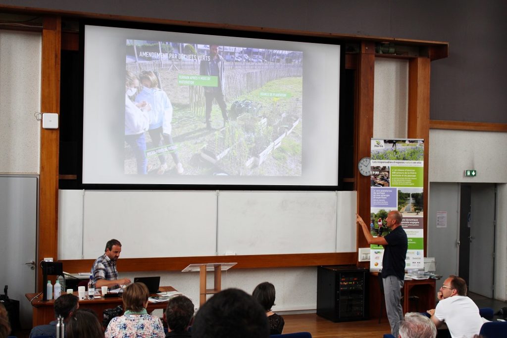 Conférences sur les micro-forêts le 24 juin, durant laquelle Rémi Salles et Victor Moreaud sont intervenus pour présenter le travail d'A+R paysages sur les micro-forêts